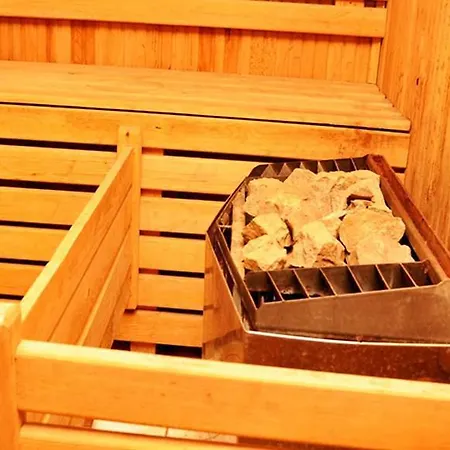 朱利安马尔马里斯酒店 马尔马里斯